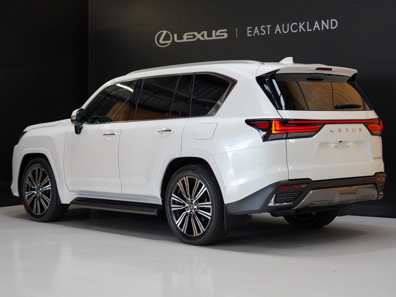 2025 Lexus LX 500d Limited 3.3DT 10AT 4WD SUV/5... image 2