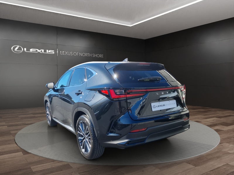 2025 Lexus NX 350h Limited 2.5L Hybrid AWD SUV image 5