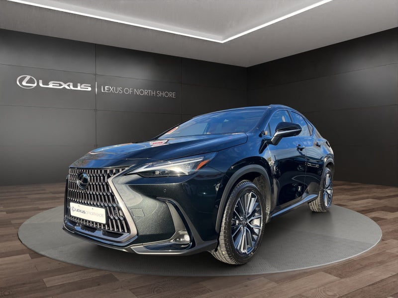 2025 Lexus NX 350h Limited 2.5L Hybrid AWD SUV image 3