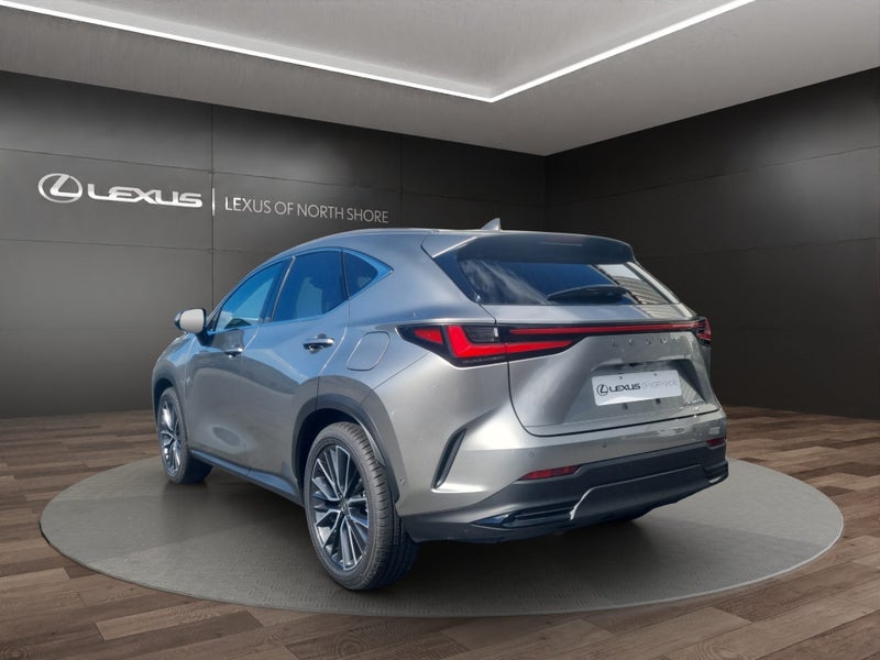 2025 Lexus NX 350h Limited 2.5L Hybrid AWD SUV image 5
