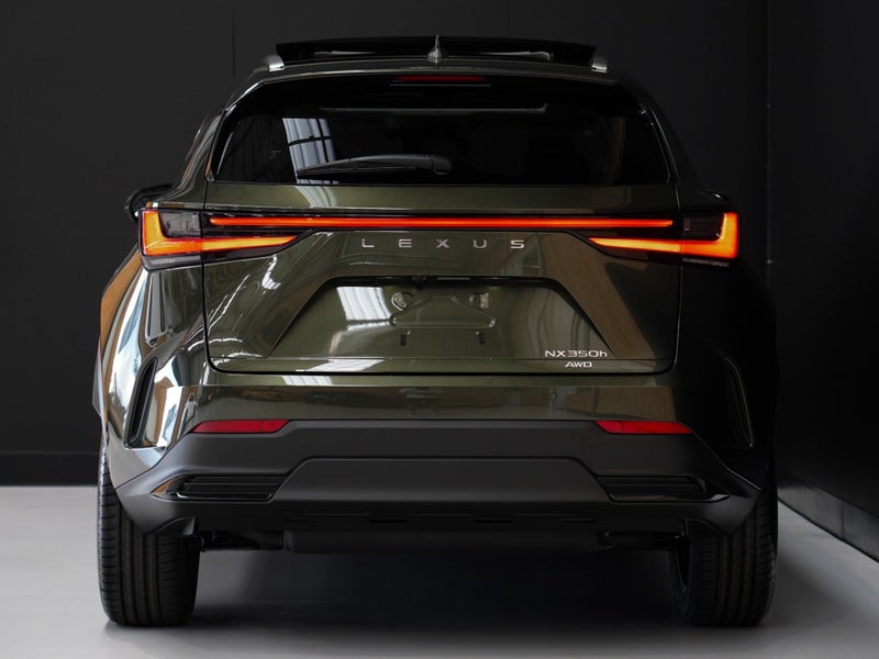 2025 Lexus NX 350h Limited 2.5P HEV ECVT AWD image 5