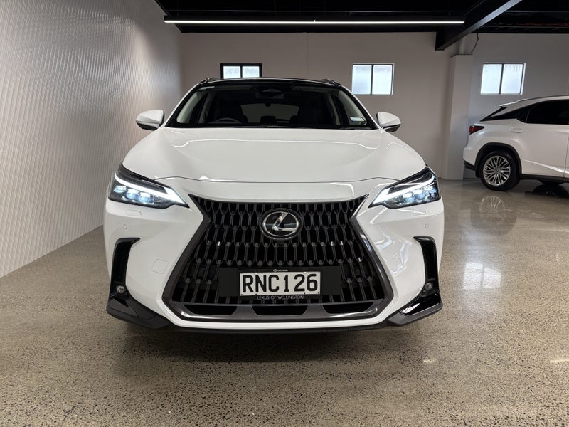2025 Lexus NX 350h Limited 2.5P HEV ECVT AWD SU... image 2