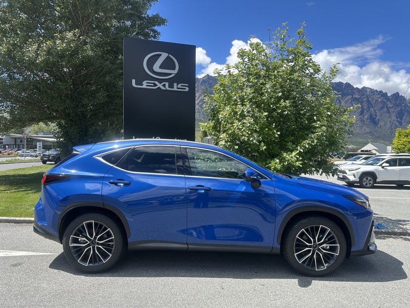 2025 Lexus NX 350h Limited AWD image 5