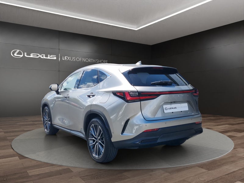 2025 Lexus NX 350h NX Limited 2.5L Hybrid AWD SUV image 5