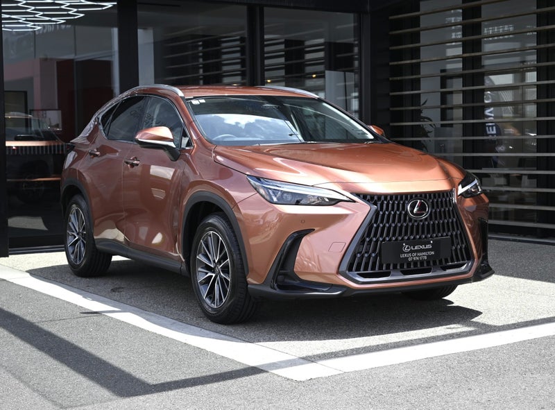 2025 Lexus NX 350h Premium 2.5L 179kW Hybrid FWD image 1