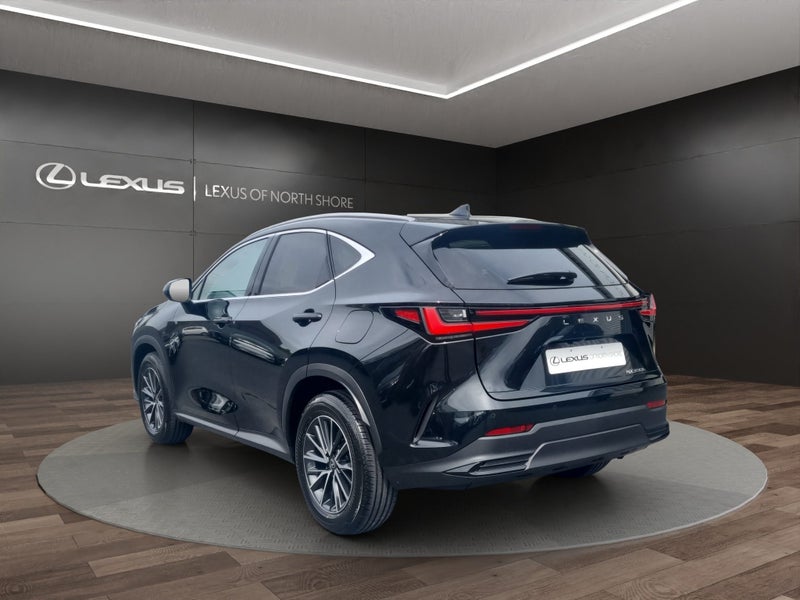 2025 Lexus NX 350h Premium 2.5L Hybrid ECVT FWD... image 5