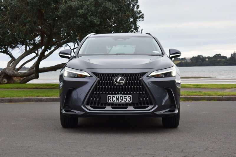 2025 Lexus NX 350h Premium 2.5P HEV ECVT FWD SUV image 2