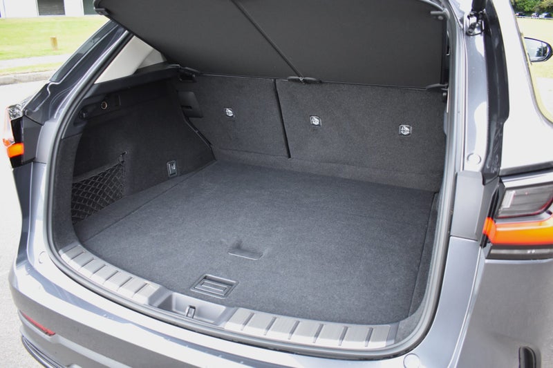 2025 Lexus NX 350h Premium 2.5P HEV ECVT FWD SUV image 5
