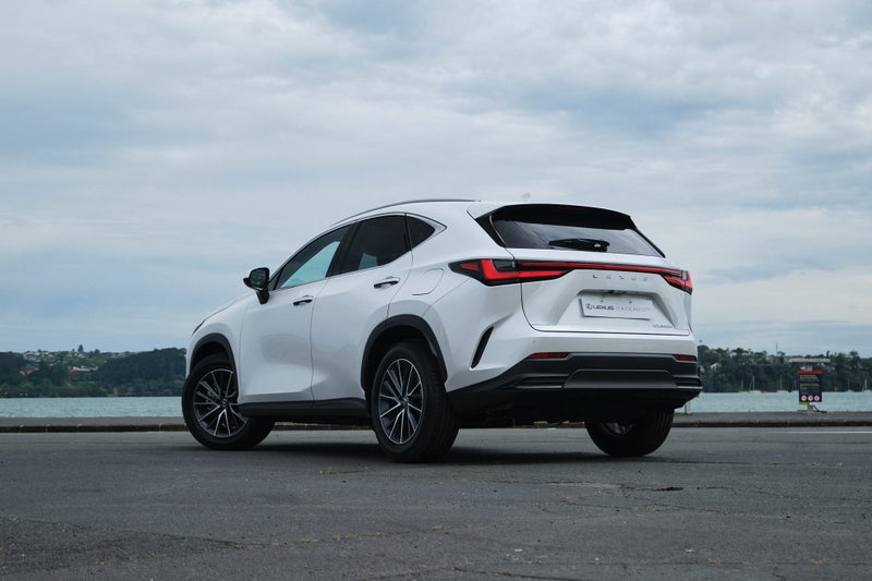 2025 Lexus NX 350h Premium image 5
