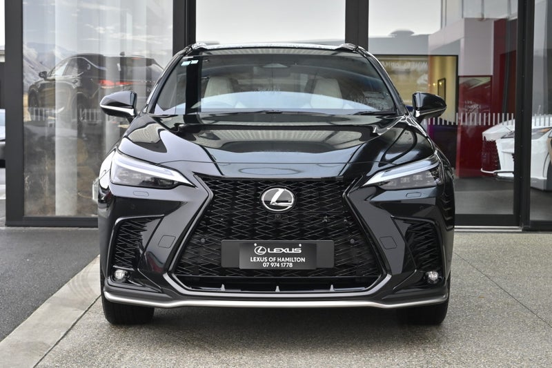 2025 Lexus NX 450h+ F Sport 2.5P PHEV AWD image 3