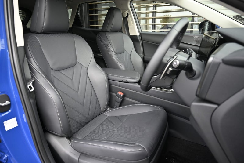 2025 Lexus NX 450h+ Limited 2.5L PHEV AWD image 2