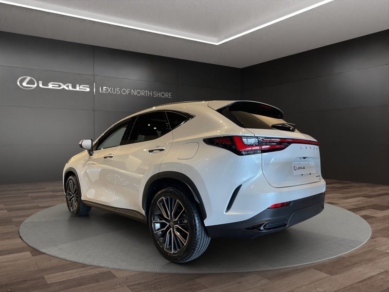 2025 Lexus NX 450h+ Limited 2.5L PHEV AWD SUV image 5