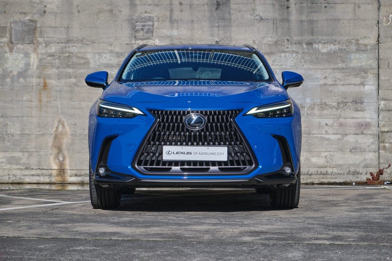 2025 Lexus NX 450h+ Limited AWD image 2