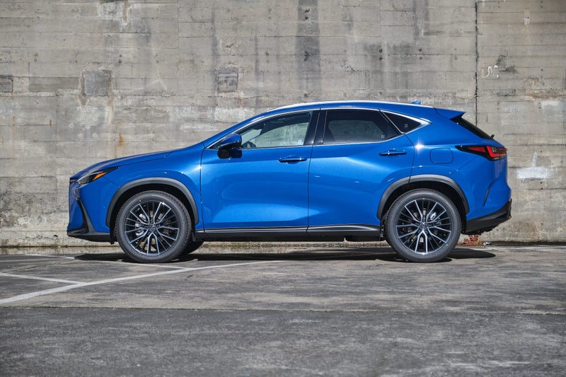 2025 Lexus NX 450h+ Limited AWD image 3