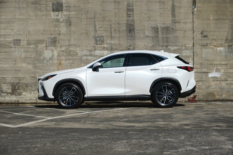 2025 Lexus NX 450h+ Limited AWD image 3
