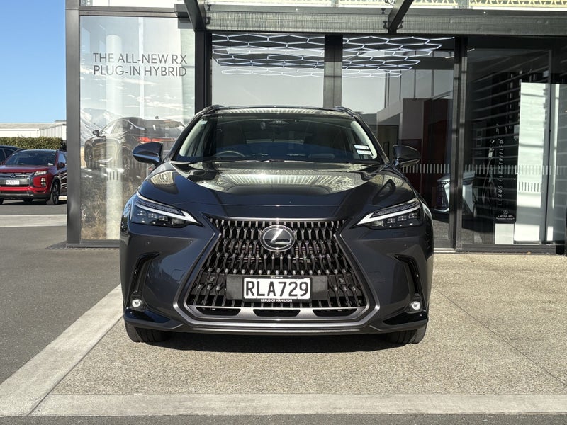 2025 Lexus NX 450h+ Limited AWD image 3