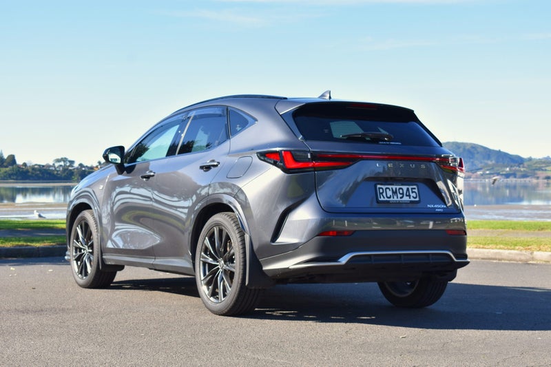 2025 Lexus NX 450h+ NX 450H+ F Sport Phev image 4