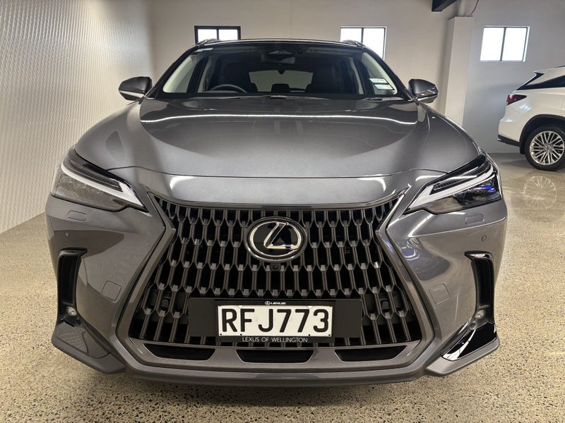 2025 Lexus NX 450h+ NX 450h+ Limited 2.5P PHEV... image 2