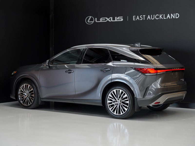 2025 Lexus RX 350h Limited 2.5P AWD image 2