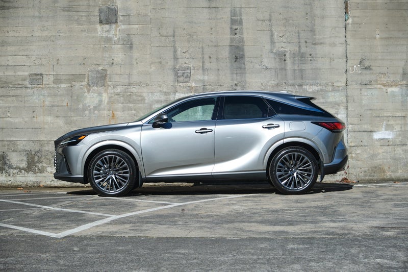 2025 Lexus RX 350h Limited AWD image 3