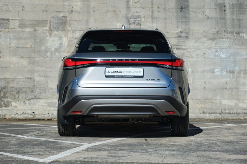 2025 Lexus RX 350h Limited AWD image 5