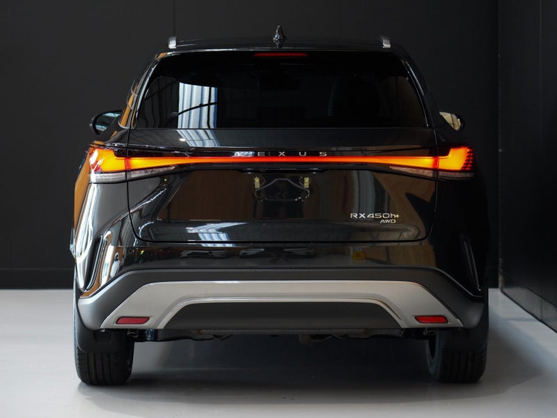 2025 Lexus RX 450h+ Limited 2.5P PHEV ECVT AWD... image 5