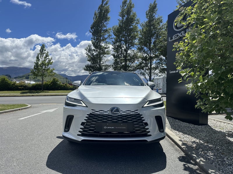 2025 Lexus RX 450h+ Limited AWD image 4