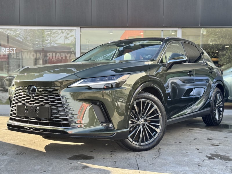 2025 Lexus RX 450h+ Limited AWD - Plug in Hybrid image 3