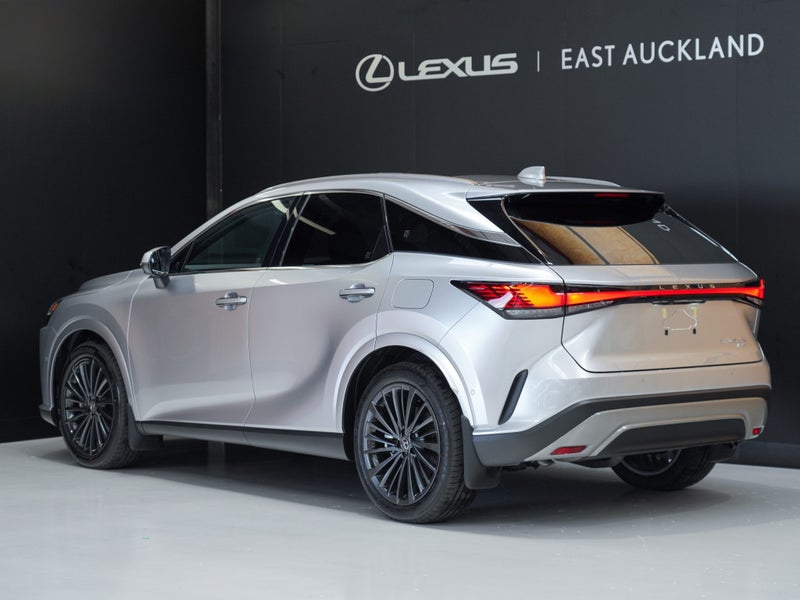 2025 Lexus RX 450h+ RX 450h+ Limited 2.5P PHEV... image 3