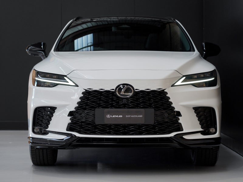 2025 Lexus RX 500h Black Line 2.4PT 1MHEV 6AT AWD image 4