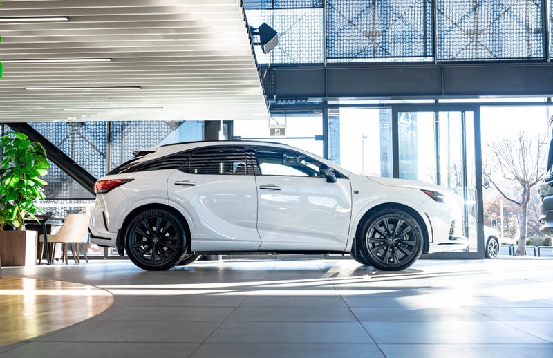 2025 Lexus RX 500h F Sport 2.4L Hybrid Petrol T... image 2
