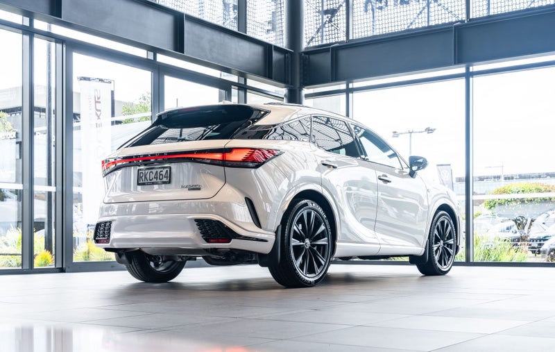 2025 Lexus RX 500h F Sport 2.4L Hybrid Petrol T... image 3