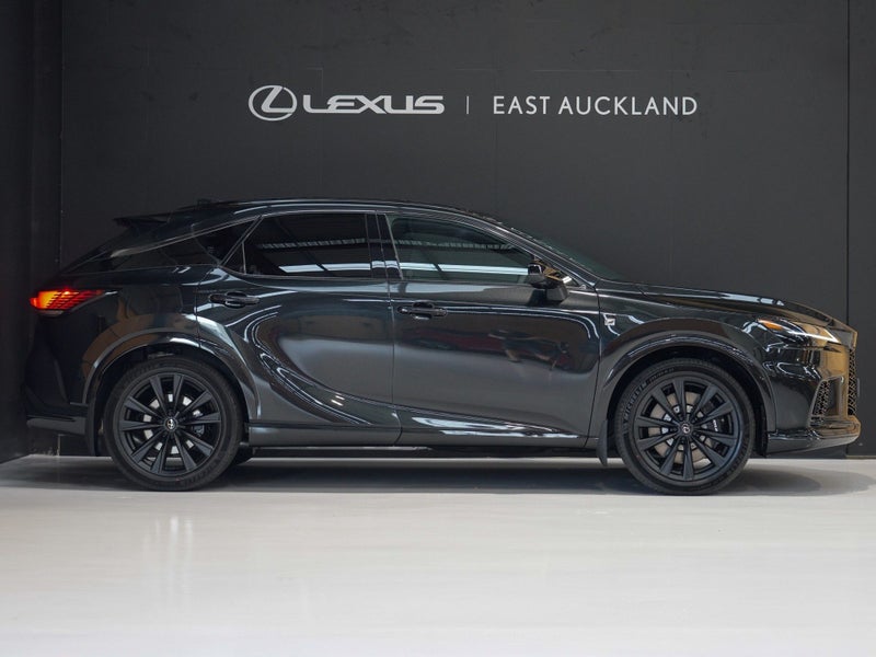 2025 Lexus RX 500h F Sport 2.4PT 1MHEV 6AT AWD image 4