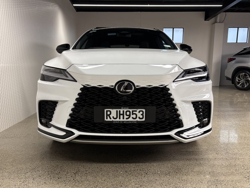 2025 Lexus RX 500h F Sport 2.4PT 1MHEV 6AT AWD... image 2