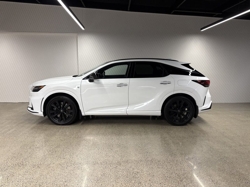 2025 Lexus RX 500h F Sport 2.4PT 1MHEV 6AT AWD... image 3
