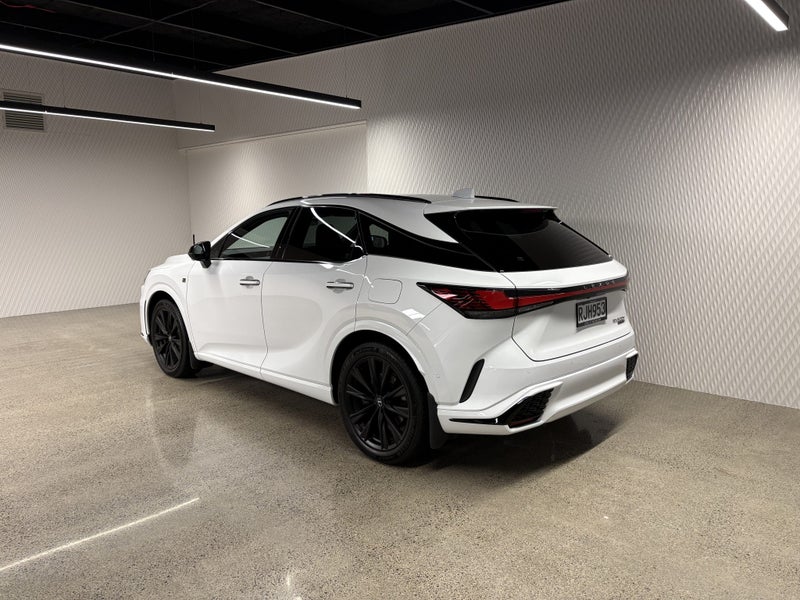 2025 Lexus RX 500h F Sport 2.4PT 1MHEV 6AT AWD... image 4