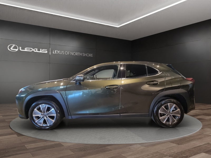 2025 Lexus UX 300e Electric FWD SUV image 4