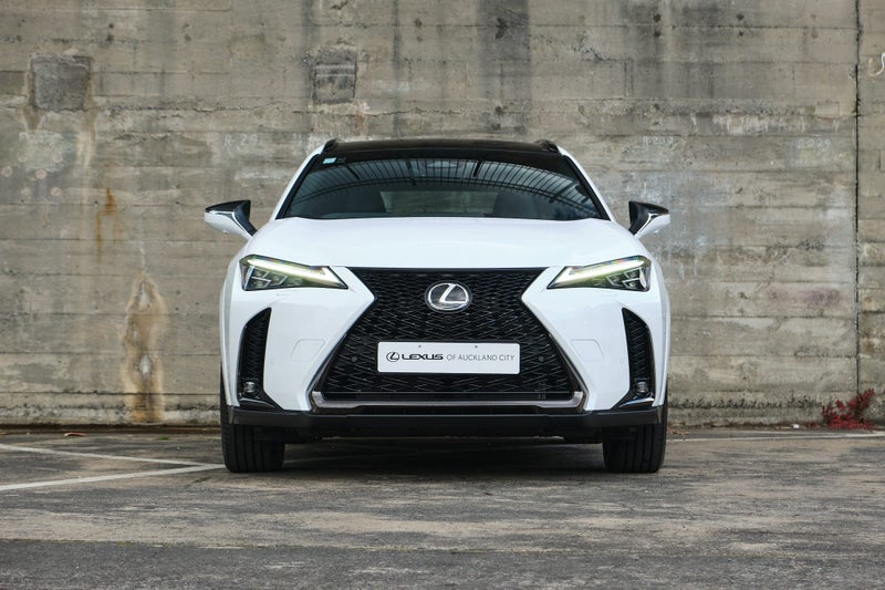 2025 Lexus UX 300h F Sport FWD image 2