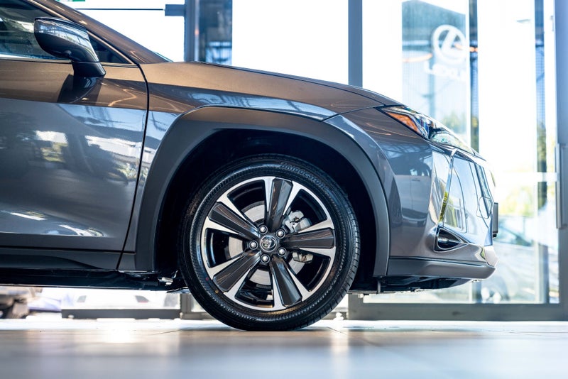 2025 Lexus UX 300h Limited 2.0L Hybrid Petrol A... image 4