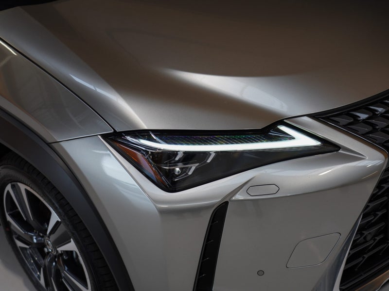 2025 Lexus UX 300h Limited 2.0P HV ECVT FWD image 5