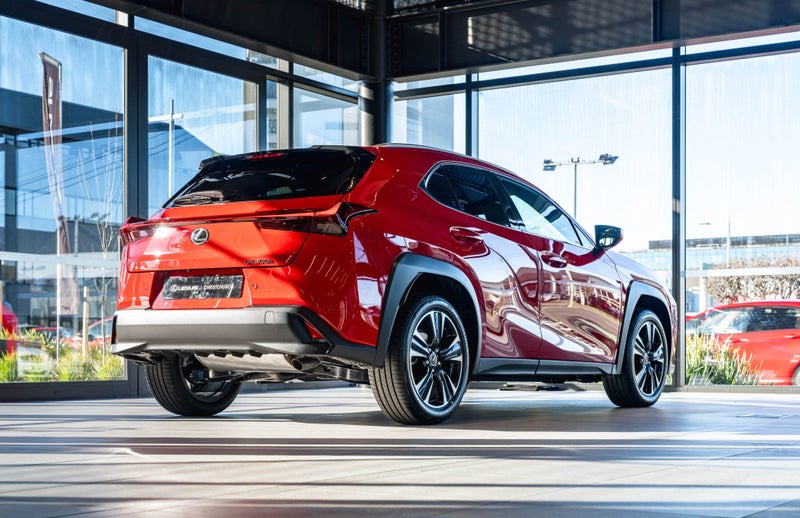 2025 Lexus UX 300h Premium 2.0L Hybrid Petrol S... image 3