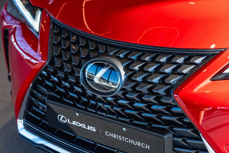 2025 Lexus UX 300h Premium 2.0L Hybrid Petrol S... image 5
