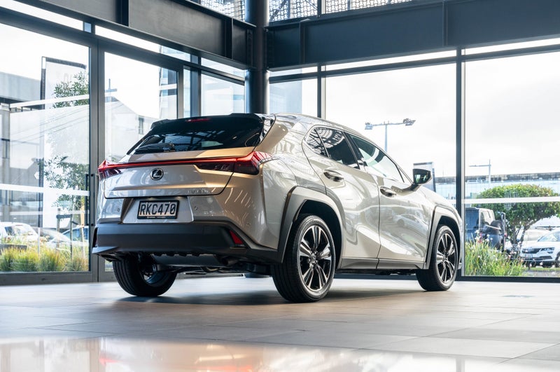 2025 Lexus UX 300h Premium 2.0L Hybrid Petrol S... image 3