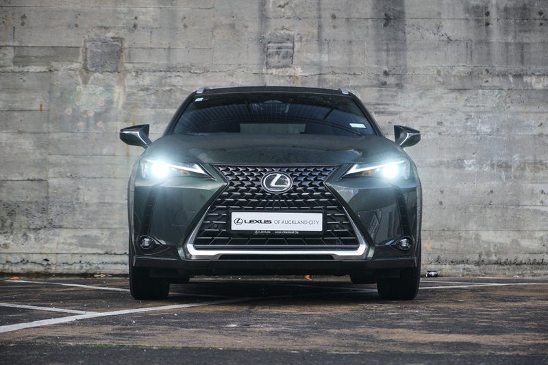 2025 Lexus UX 300h Premium 2.0P HV ECVT FWD SUV... image 2