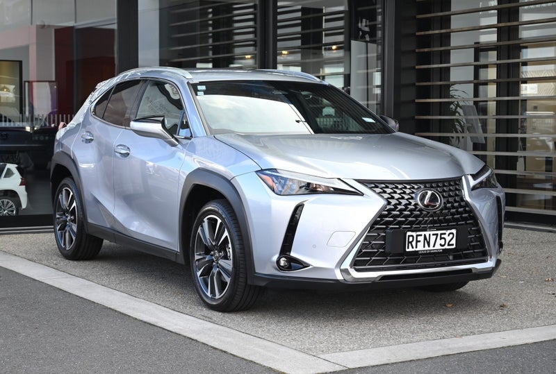 2025 Lexus UX 300h Premium 2.0P Self-charging h... image 1