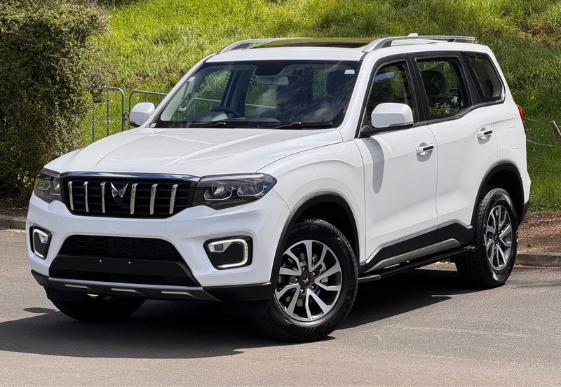 2025 Mahindra Scorpio-N Z8 image 3