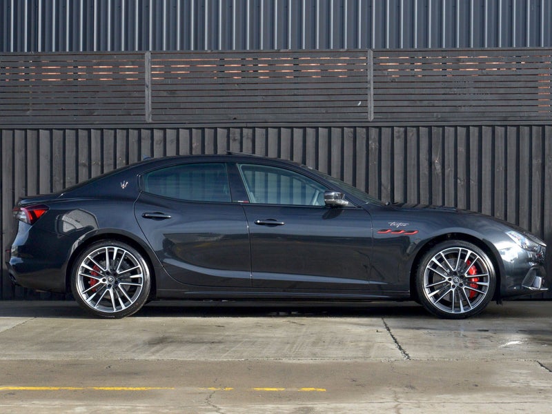 2025 Maserati Ghibli Trofeo image 2
