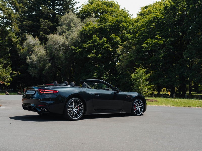 2025 Maserati GranCabrio Trofeo 3.0P V6 Bi-Turb... image 2