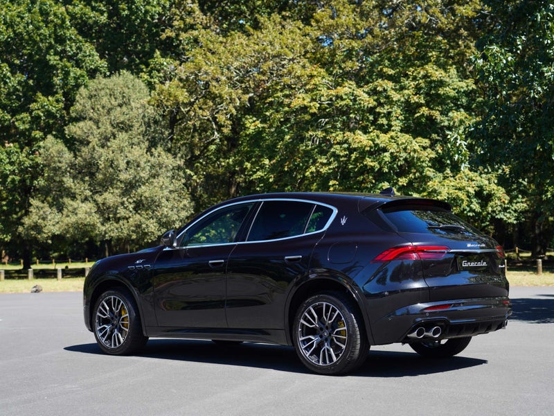 2025 Maserati Grecale GT 2.0P Turbo 300HP AWD H... image 2