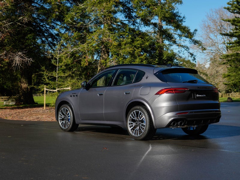 2025 Maserati Grecale Modena 2.0P Turbo 330HP AWD image 2